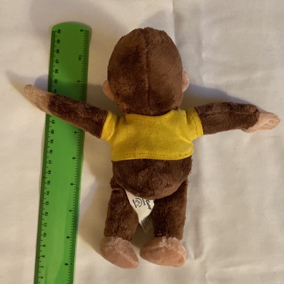 Cute Miniature Curios George - Picture 2 of 3